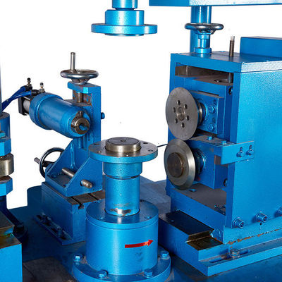 Goede prijs 2000kN automatische Pot die Machine voor Kookgerei-Rand Scherpe Kralenversiering maken online