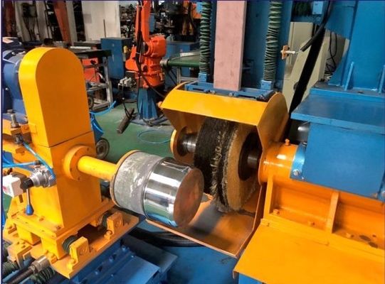 Hoge efficiëntie Eénkop Horizontale Auto Productie Lijn Buitenpoetsmachine voor kookgerei