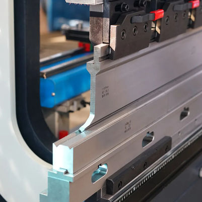 Automatische roestvrij staal CNC Hydraulische buigmachine Metalen vouw voor keukensink