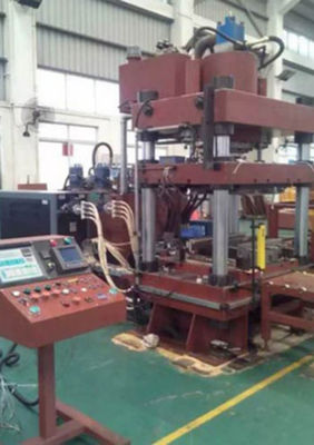 Geavanceerde luchtvaart Aluminiumprofiel Hot Press Zinkende Schimmel Hydraulische persapparatuur Fabriek