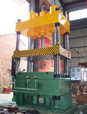Metalen gootsteen Grote CNC-precisie-rekken Gespecialiseerde hydraulische persapparatuur