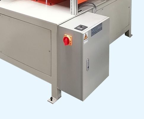 Volledig geautomatiseerde machine voor het splijten van industriële platen met een numerieke bediening