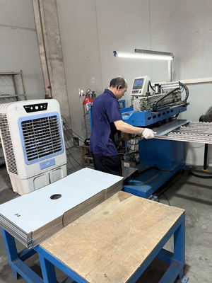 Multifunktioneel materiaal van koolstofstaal met een rechte naad rollend lasmachine