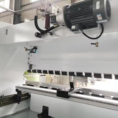 Multifunctionele intelligente 30T/60T waterlijn buigmachine voor metaalplaat
