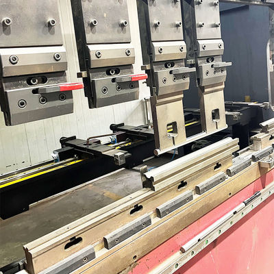 Hoogwaardige borduurmachines voor het buigen van platen voor de decoratie van gebouwen met 304 roestvrij staal
