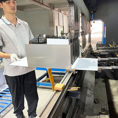 Hoogwaardige borduurmachines voor het buigen van platen voor de decoratie van gebouwen met 304 roestvrij staal