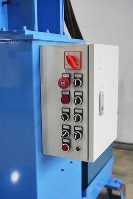 Geavanceerde Efficiënte Hoek- en Naadpersmachine Voor Roestvrij Staal Keuken Handgemaakte Wastafels