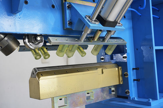 Precieze hoek en naad drukmachine voor roestvrij staal keuken handgemaakte wastafel