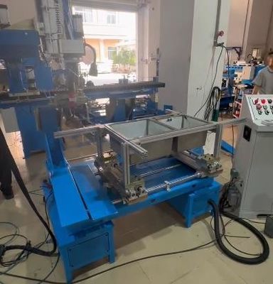 Krachtige multi-assige CNC-speciaal machine voor het lassen van interne randen voor complexe laswerkzaamheden