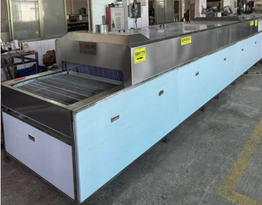 Geavanceerde industriële reinigings- en droogapparatuur met ultrasone technologie voor metalen onderdelen