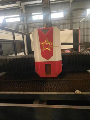 Precieze CNC-lasersnijmachine voor architecturale decoratie en ruimtevaarttoepassingen met grote apparatuur