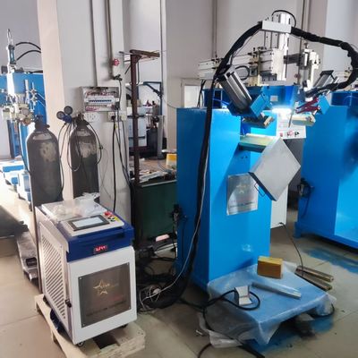 Goede prijs Precisie efficiëntie gecombineerd met ronde hoek CNC lasmachine voor roestvrij staal keuken wasbak R hoek online