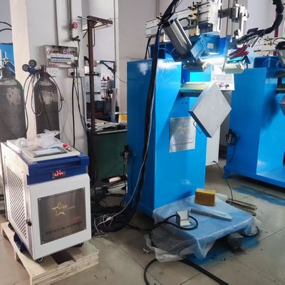 Makkelijk te bedienen en aanpasbare lasparameters, ronde hoek CNC-lasmachine