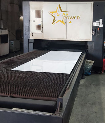 Gebruikt voor handmatige wasbak professionele productielijn CNC roestvrij staal plaat metalen laser snijmachine