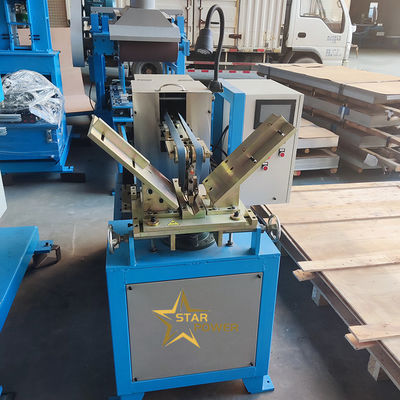 High-speed slijpmachine voor keuken wasbak meubilair en precieze interne verticale naad afgeronde hoek verwerking