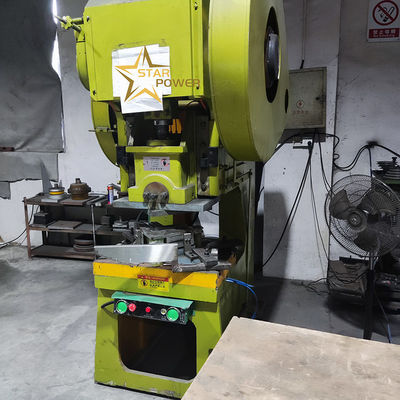 Press-buigmachine voor drukke keukenartikelen Metalen roestvrij staal