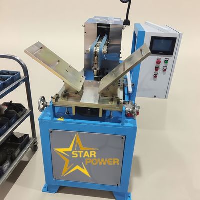 Dubbele tafel CNC precisie metaalnaadrol- en hoekpersmachine