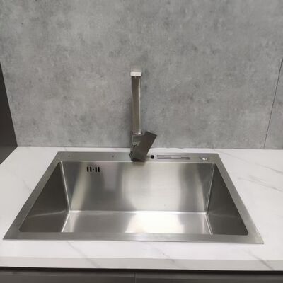 Heat-Resistant 316L Stainless Steel Deep Bowl Sink with 250-300mm Bowl Depth and 1.2-1.5mm Panel Thickness