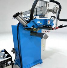 CNC-lasmachine voor verticale naden en onderhoeken - Speciale lasmachine