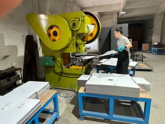 Deep Throat Press Machine Punching for Prebending Kitchen Sink Press Machine (Deepthroat Press Machine) voor het doorsteken van keukensinkpers