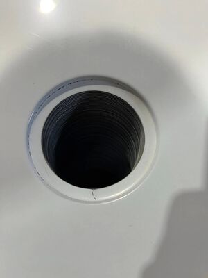 Diep keel persmachine voor het ponsen van watergaten van handgemaakte spoelbakken