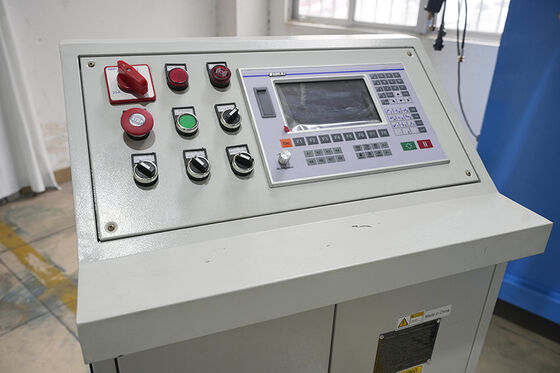 Precisie CNC-lasmachine voor reparatie van spoelbakpanelen